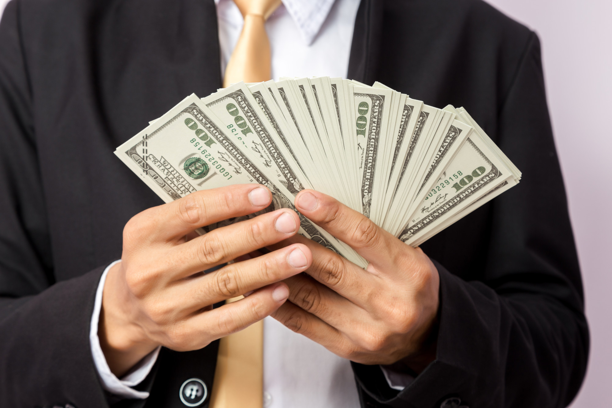 8 Ways to Get Cash Instantly